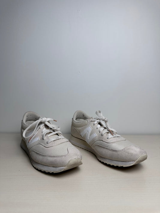 Shoes Sneakers By New Balance In Cream, Size: 8