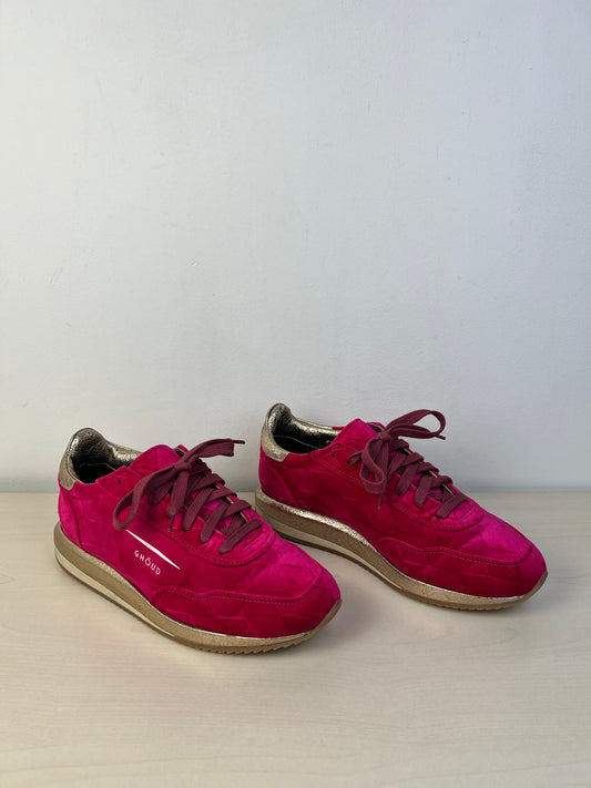 Shoes Sneakers By GHOUD In Pink, Size: 6