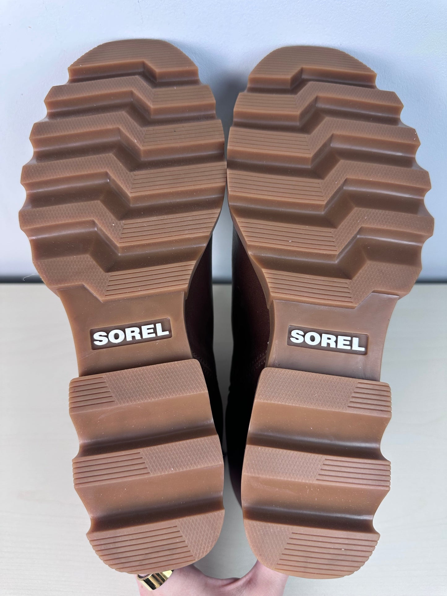 Boots Ankle Flats By Sorel In Brown, Size: 9