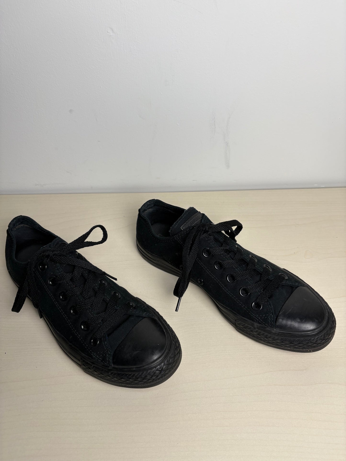 Shoes Sneakers By Converse In Black, Size: 8