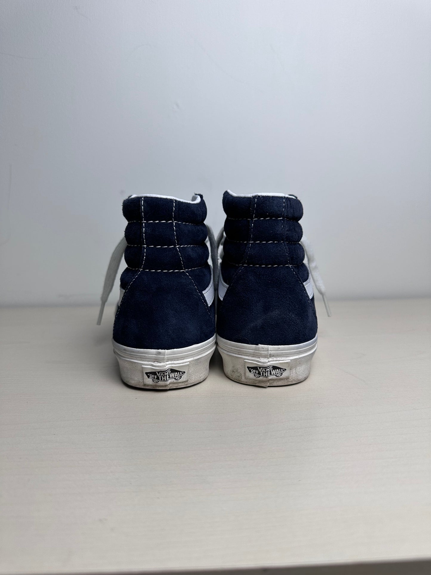 Shoes Sneakers By Vans In Navy, Size: 7