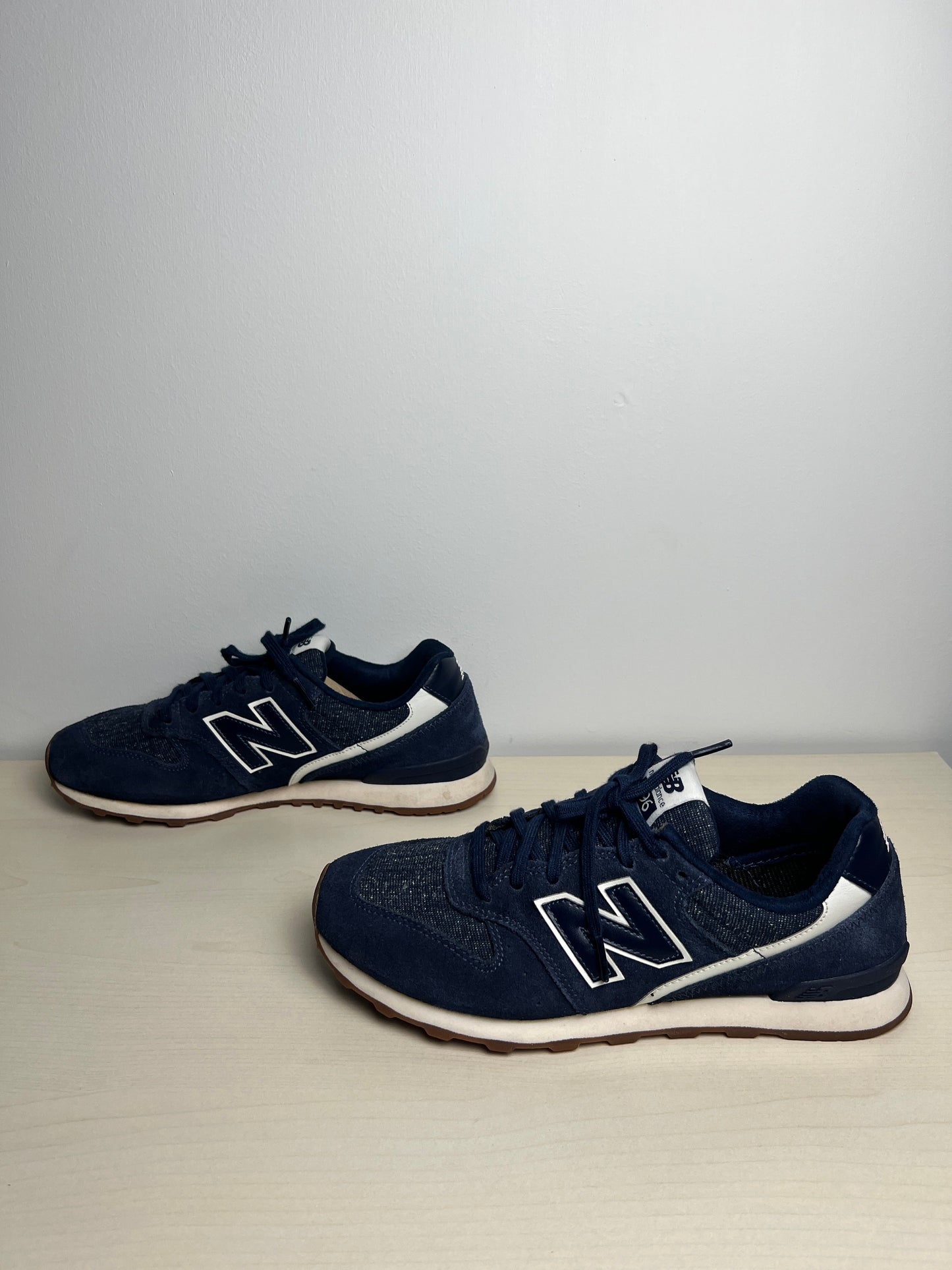 Shoes Sneakers By New Balance In Navy, Size: 8.5