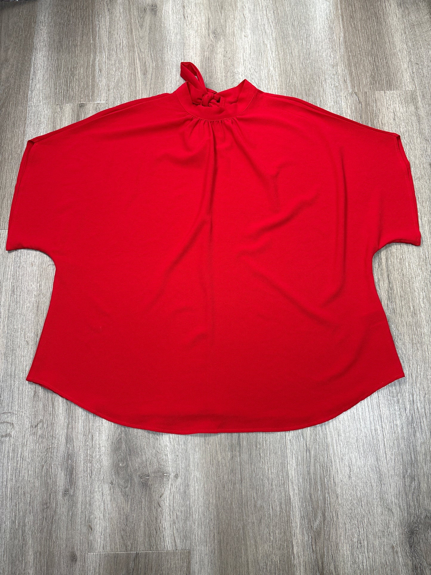 Top Short Sleeve By Clothes Mentor In Red, Size: 2x