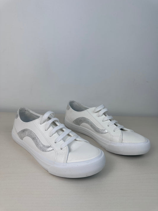 Shoes Sneakers By Blowfish In White, Size: 6.5