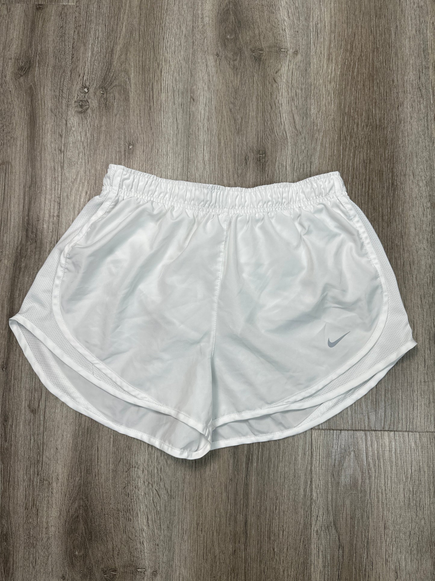 Athletic Shorts By Nike Apparel In White, Size: M