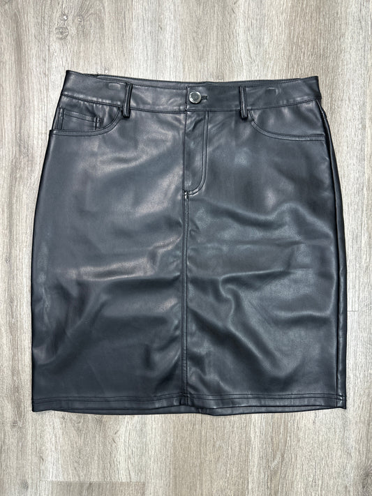 Skirt Mini & Short By Tribal In Black, Size: M