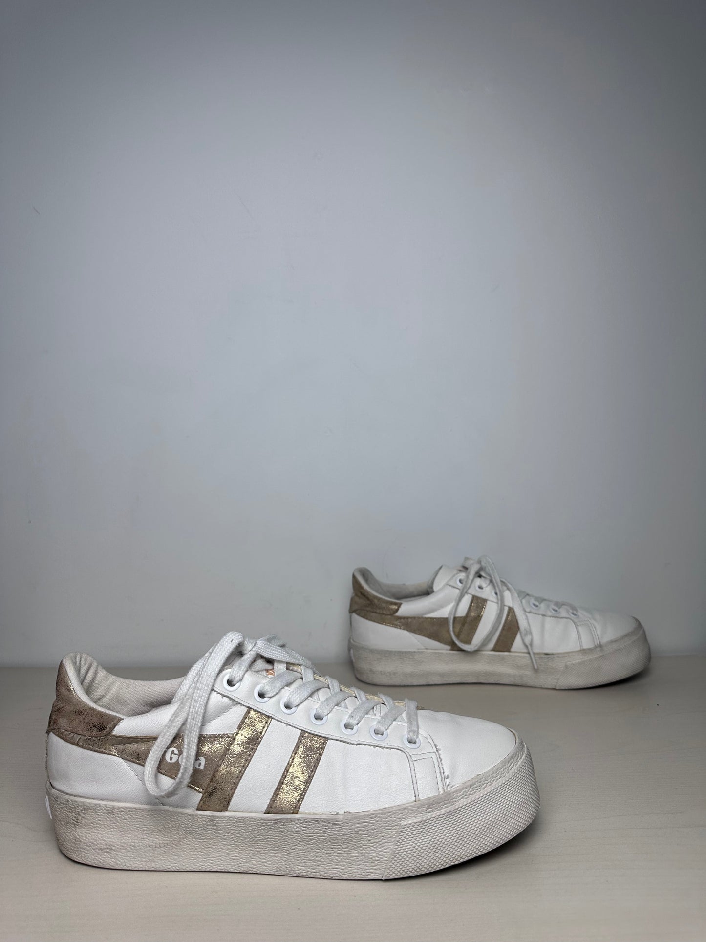 Shoes Sneakers By Gola In Gold & White, Size: 9