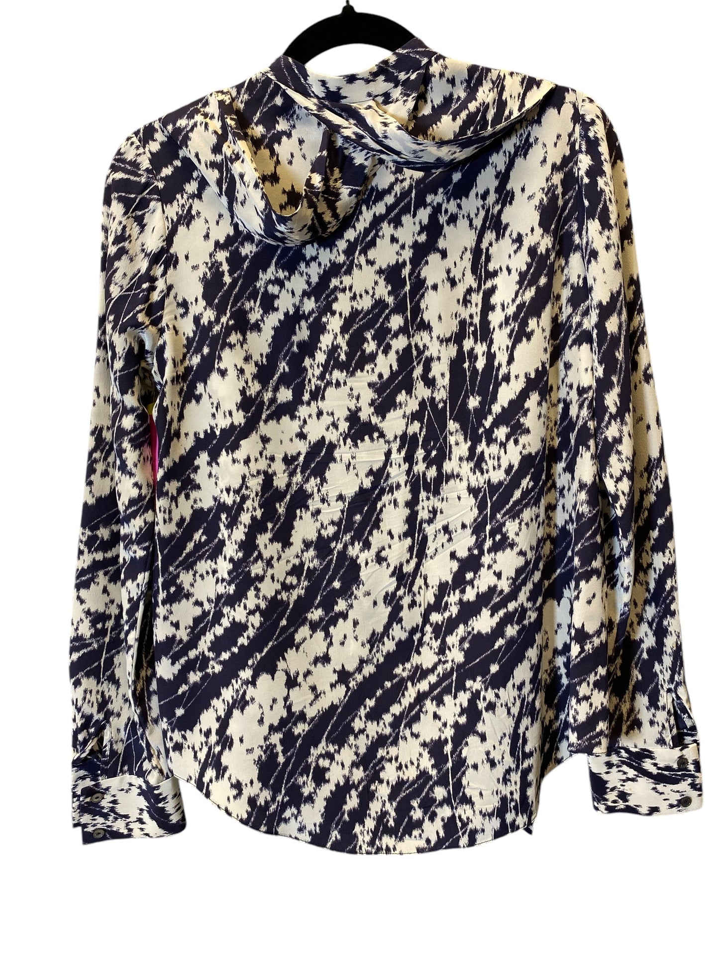 Top Long Sleeve By Elizabeth And James In Blue & White, Size: Xs