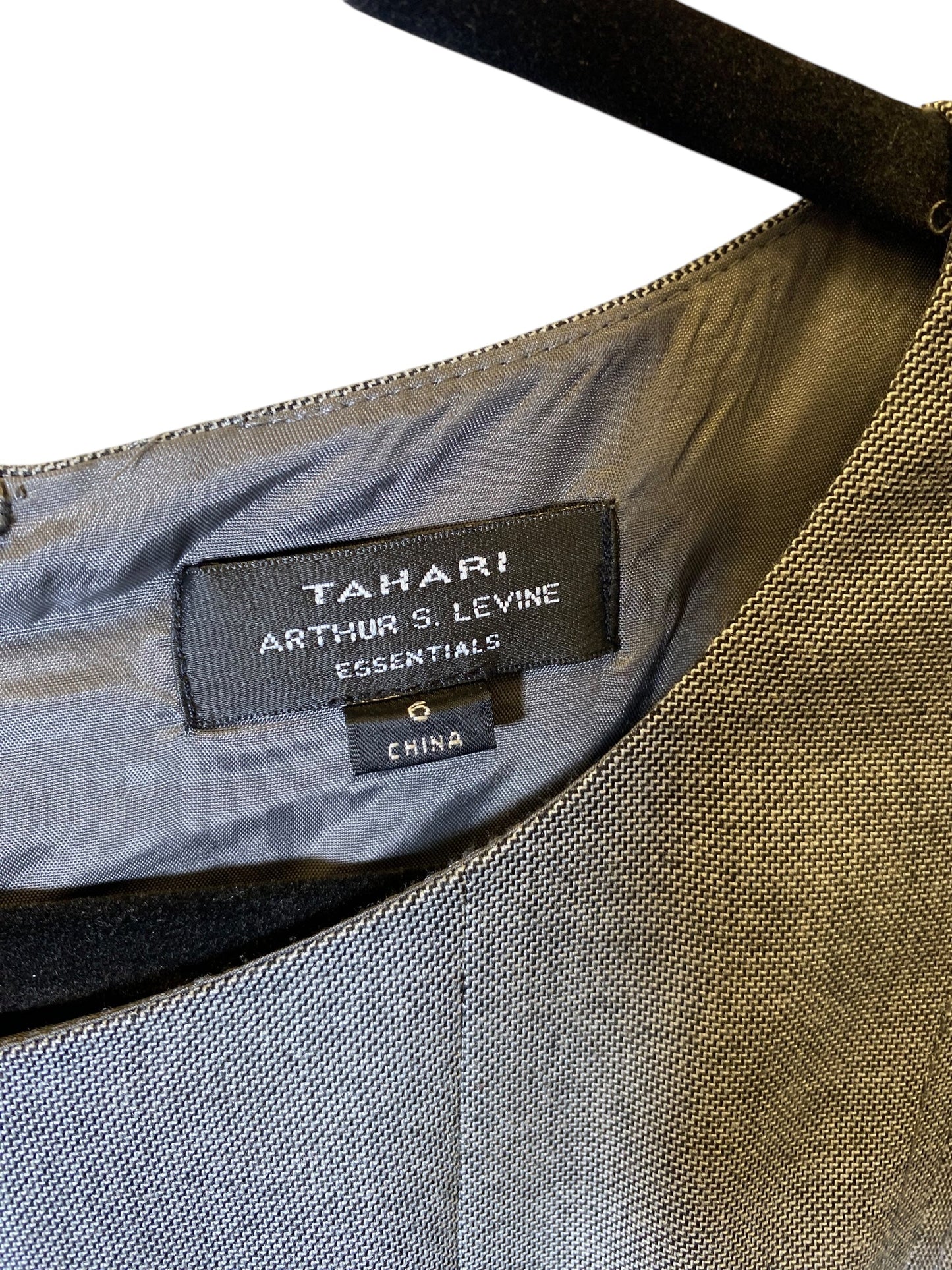 Dress Work By Tahari By Arthur Levine In Grey, Size: M