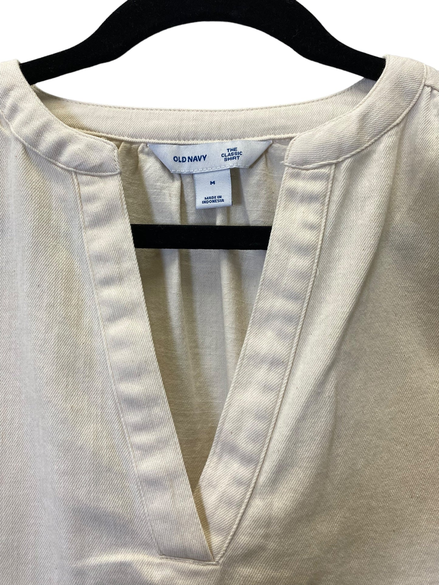 Top Long Sleeve By Old Navy In Ivory, Size: M