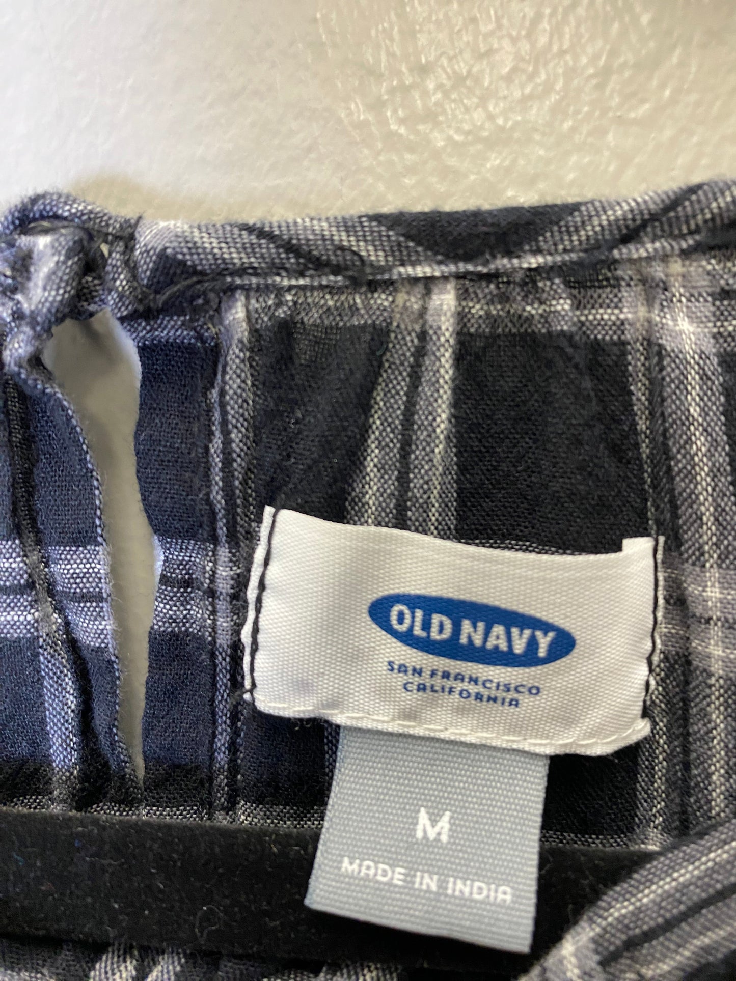 Top Long Sleeve By Old Navy In Plaid Pattern, Size: M