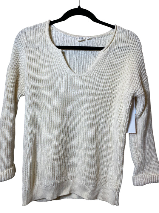 Sweater By Gap In Cream, Size: Xs