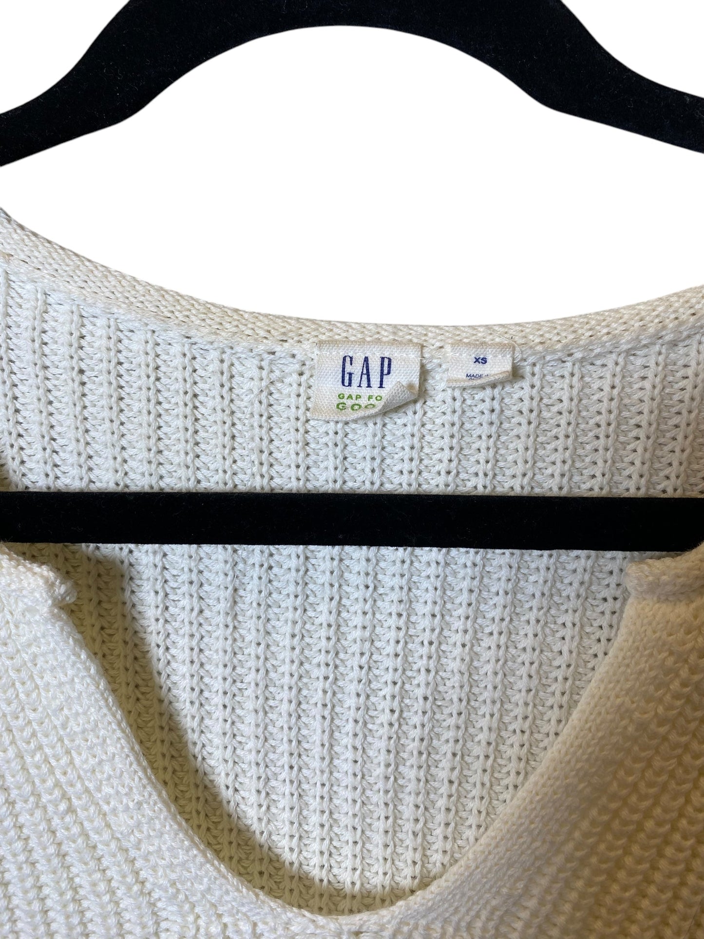 Sweater By Gap In Cream, Size: Xs