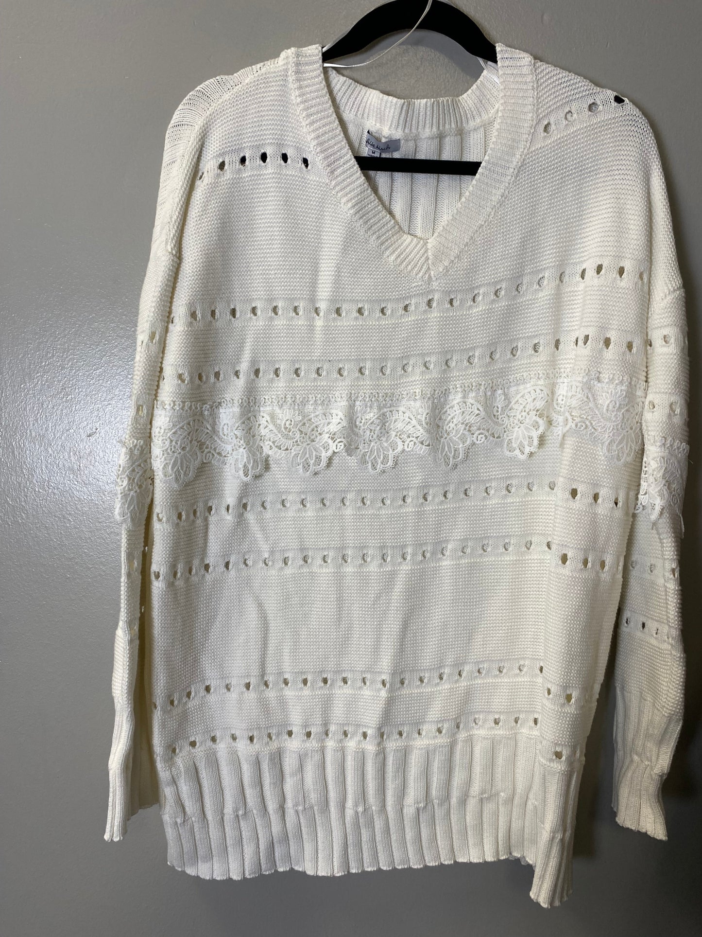 Sweater By White Birch In White, Size: M