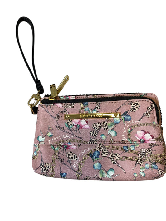 Wristlet By Betsey Johnson, Size: Medium