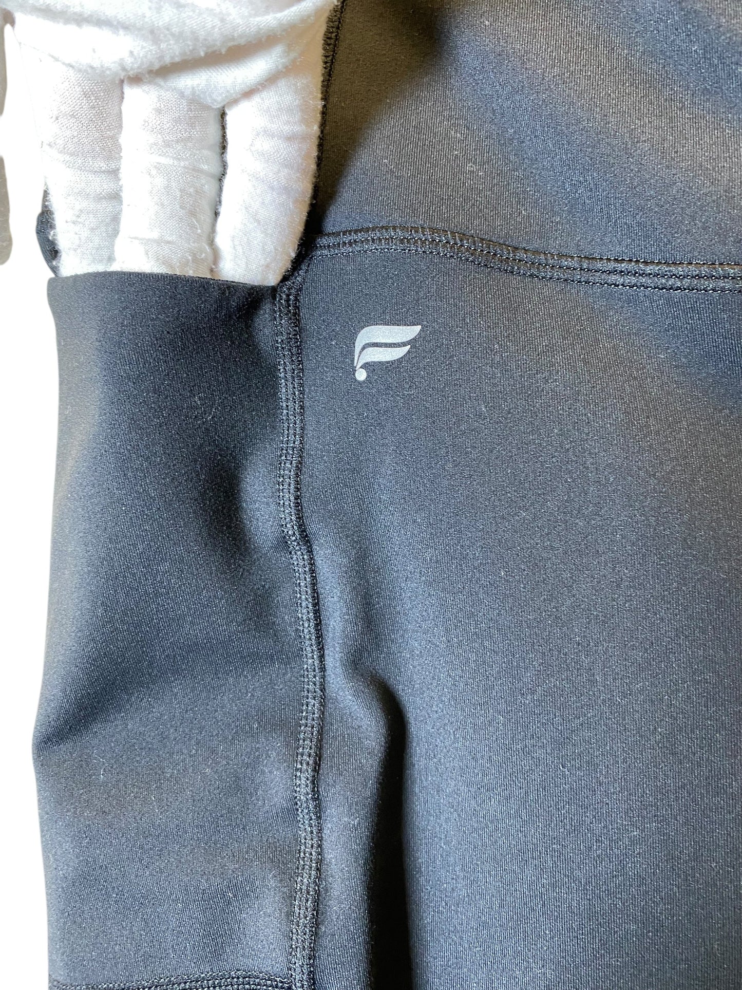 Athletic Shorts By Fabletics In Black, Size: Xl