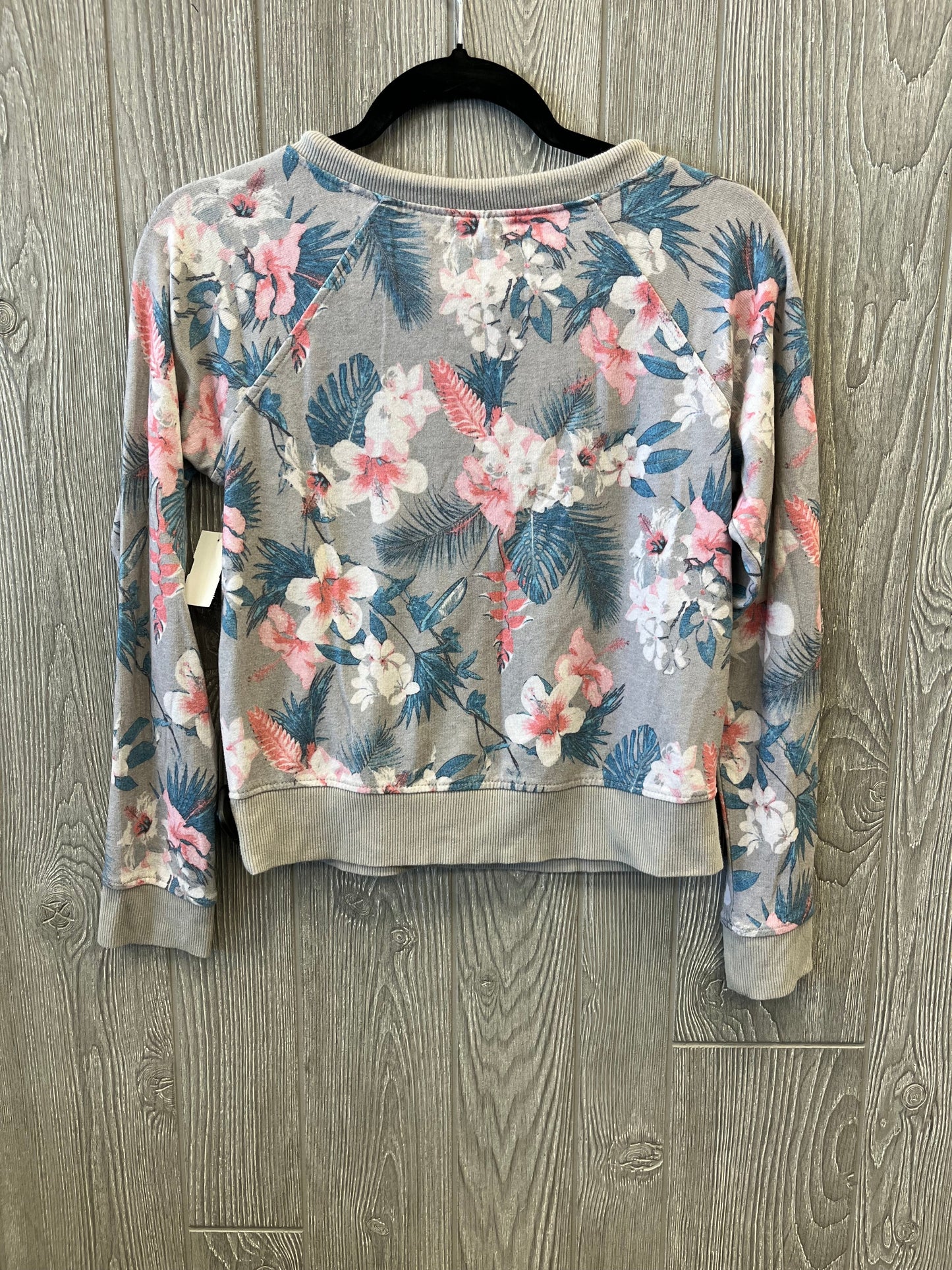 Top Long Sleeve By Maurices In Grey, Size: S