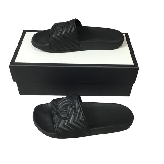 Sandals Flip Flops By Gucci  Size: 6