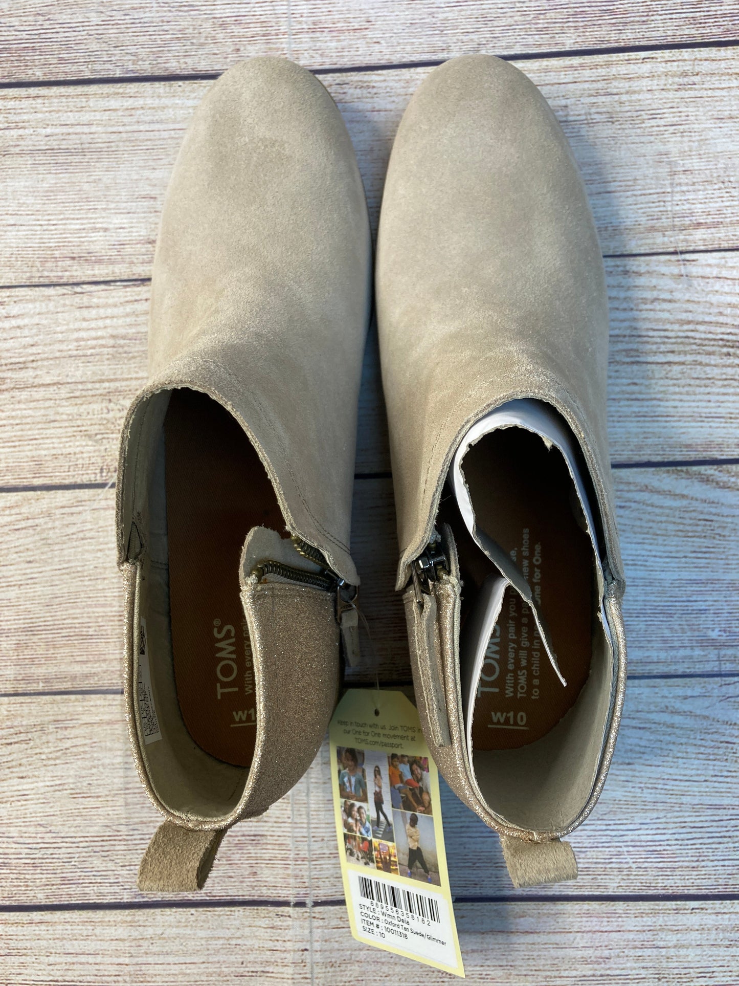 Boots Ankle Flats By Toms  Size: 10