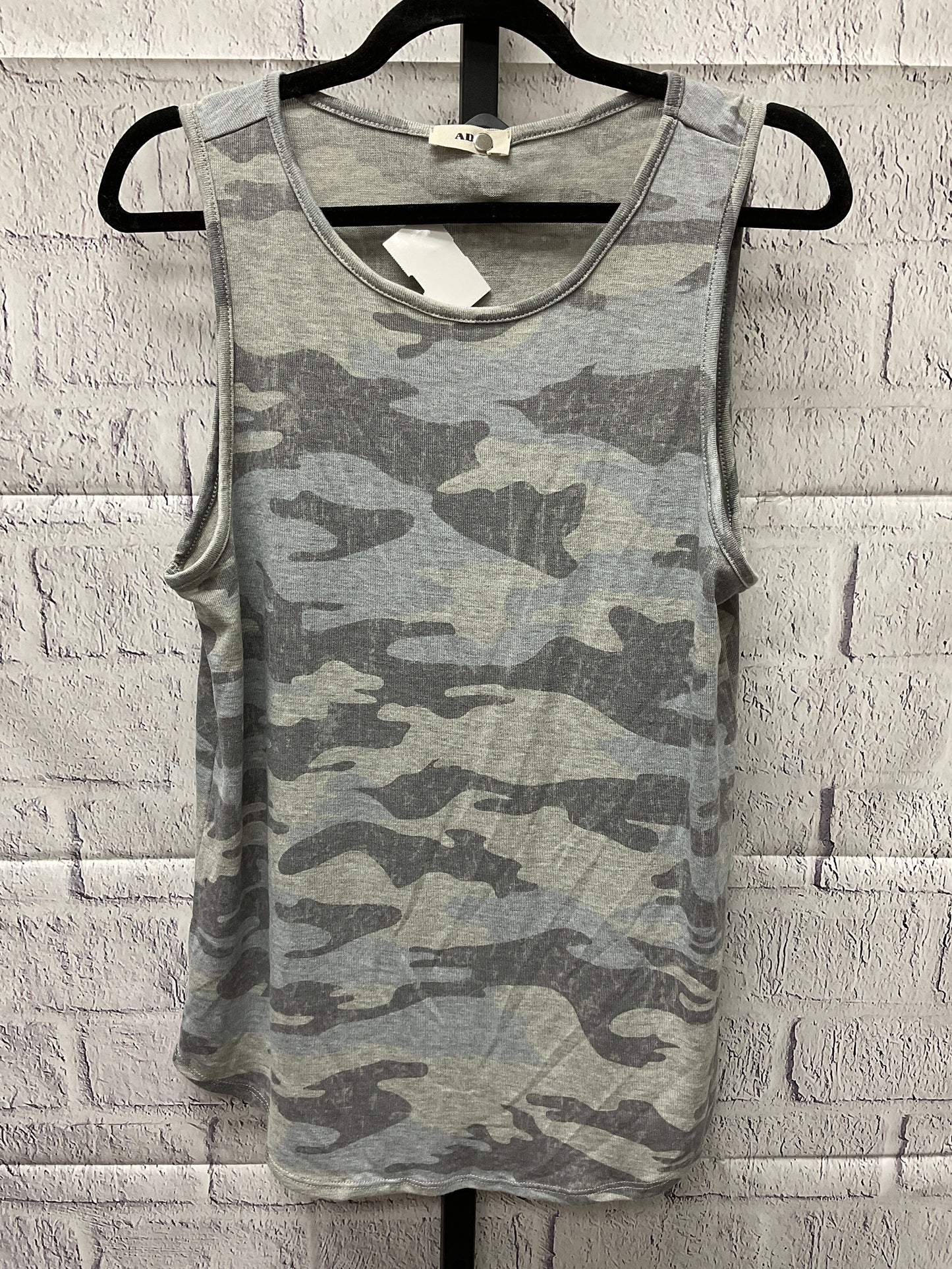 Tank Top By Clothes Mentor  Size: M