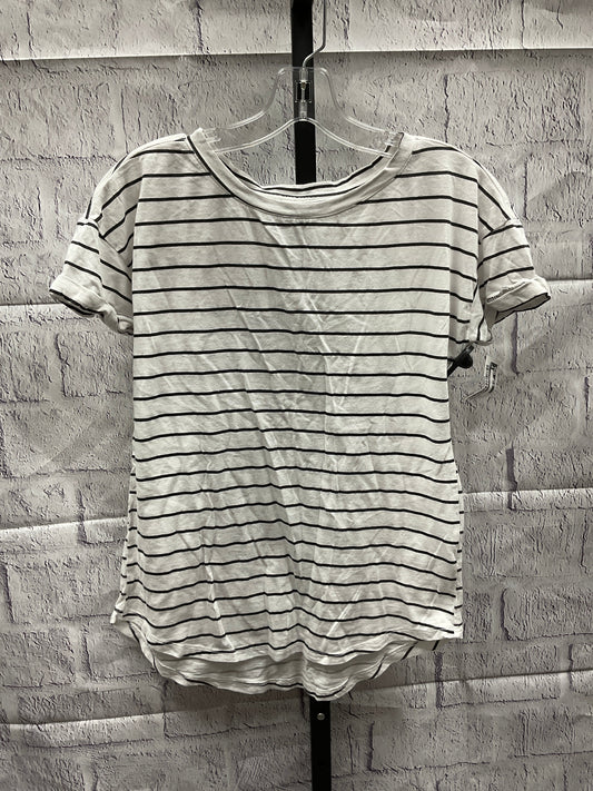 Top Short Sleeve By Maurices  Size: Xs