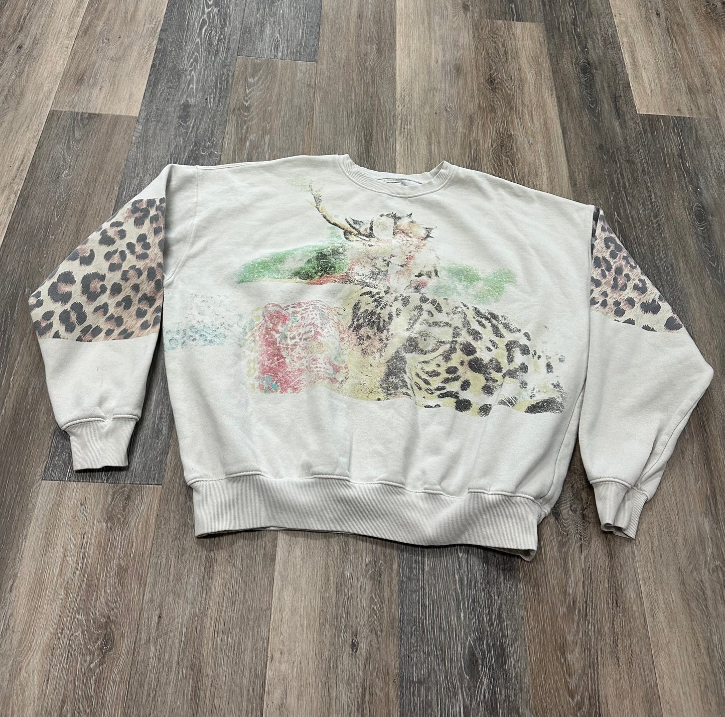 Sweatshirt Crewneck By Modish Rebel  Size: L