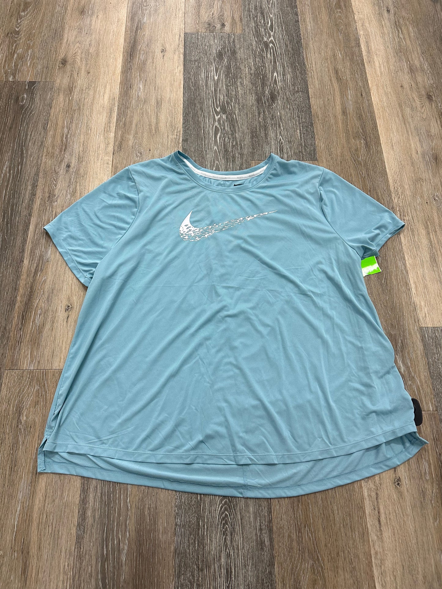 Athletic Top Short Sleeve By Nike Apparel  Size: 1x