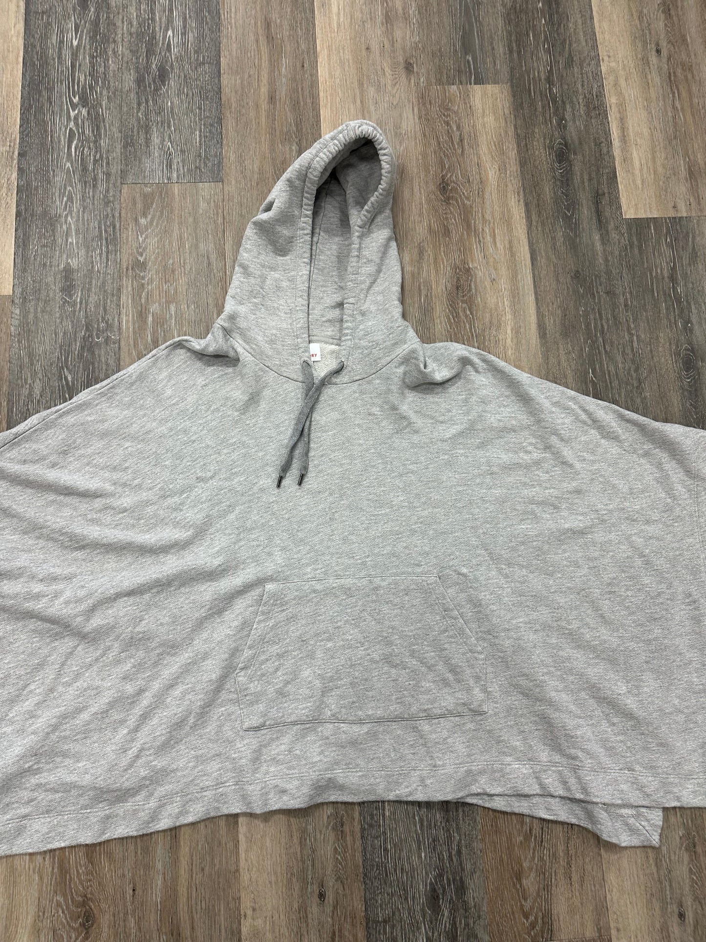 Sweatshirt Hoodie By Sundry  Size: Os