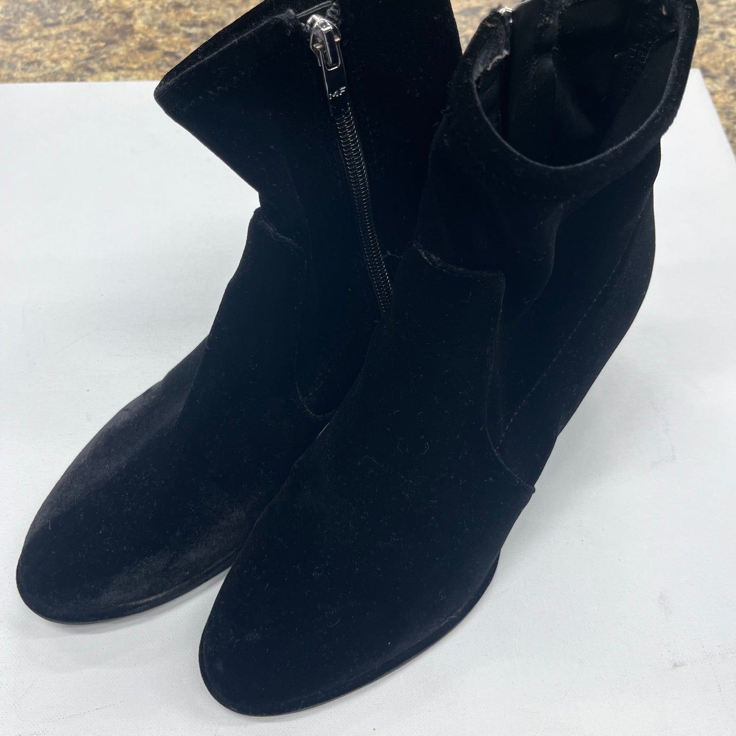 Boots Ankle Heels By Mark Fisher  Size: 8