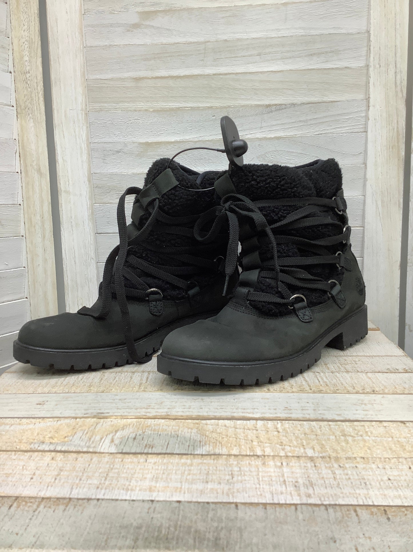 Boots Hiking By Timberland  Size: 8