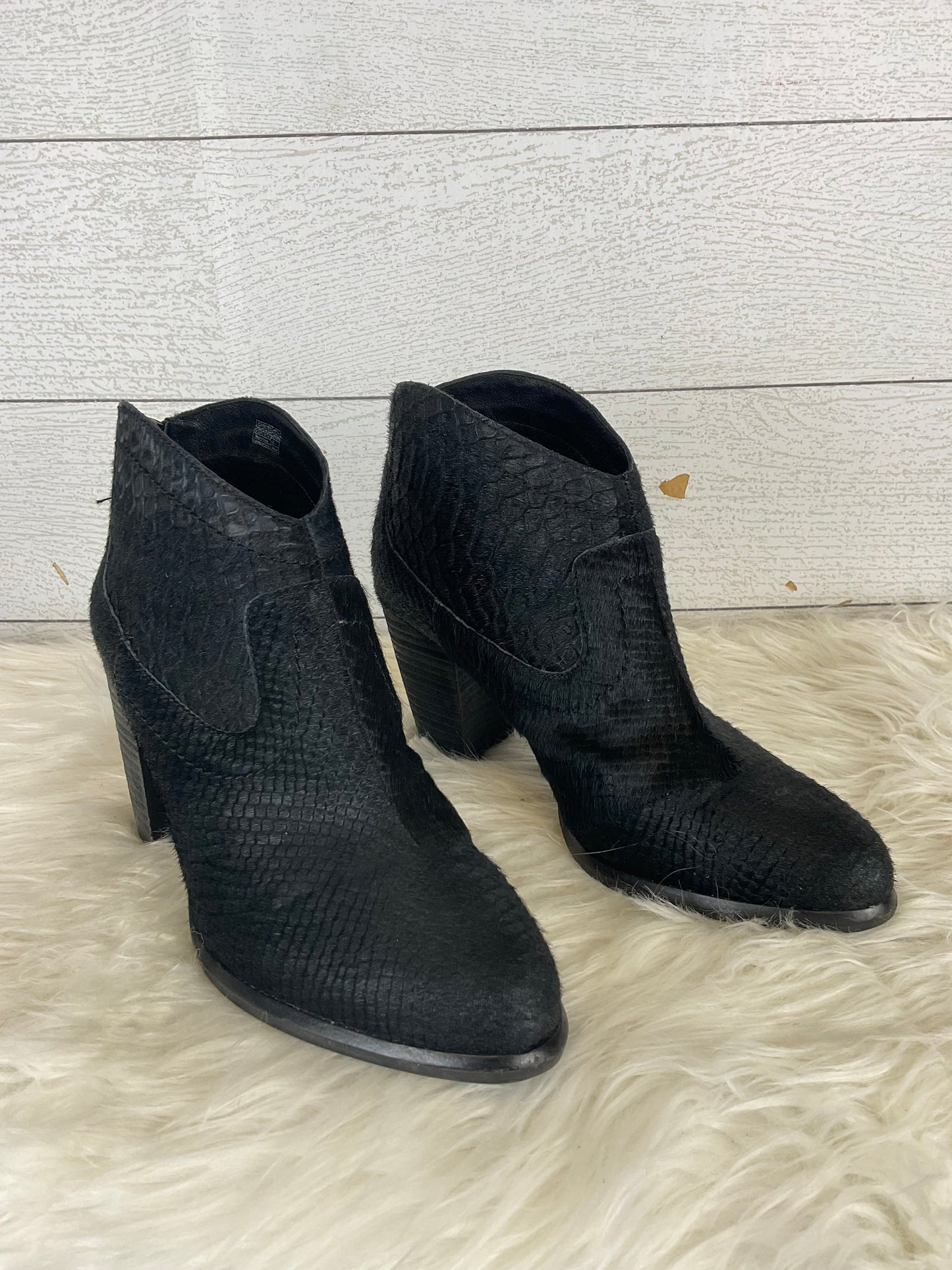 Boots Designer By Ugg  Size: 8