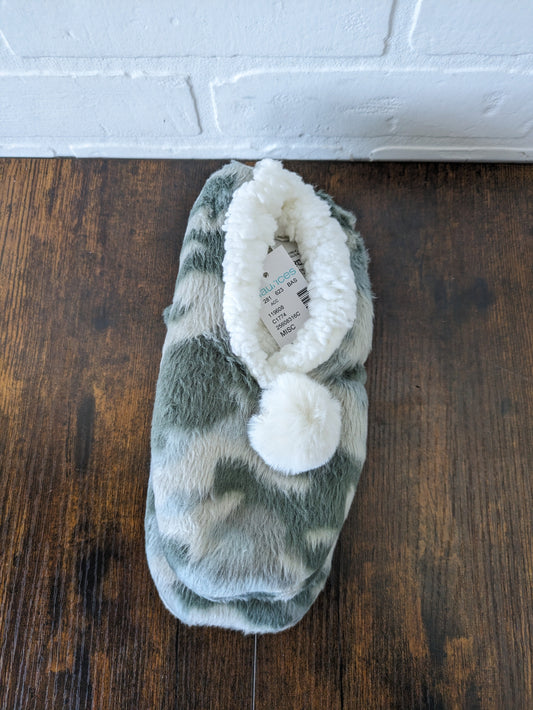 Slippers By Maurices