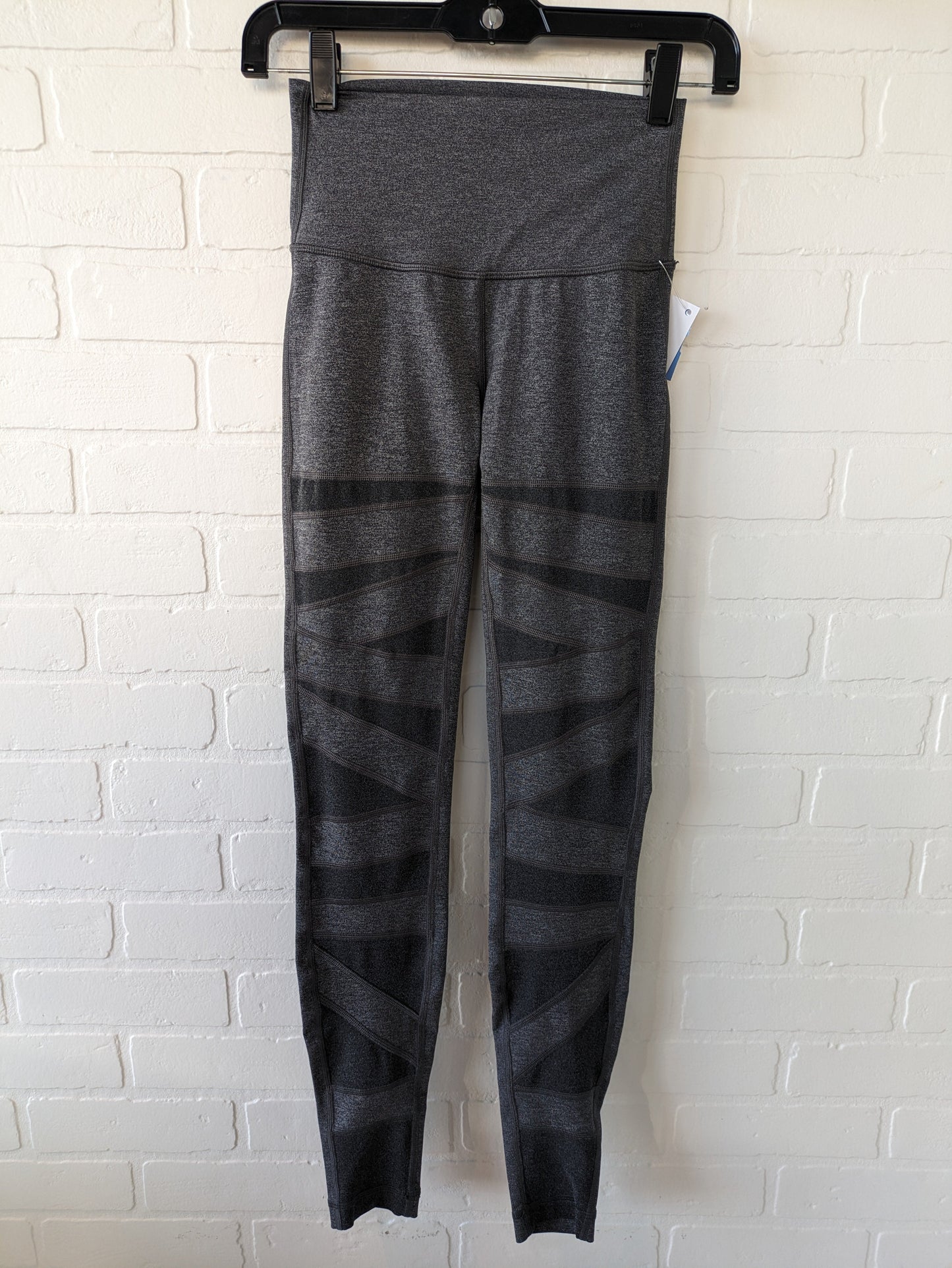 Athletic Leggings By Lululemon  Size: 4