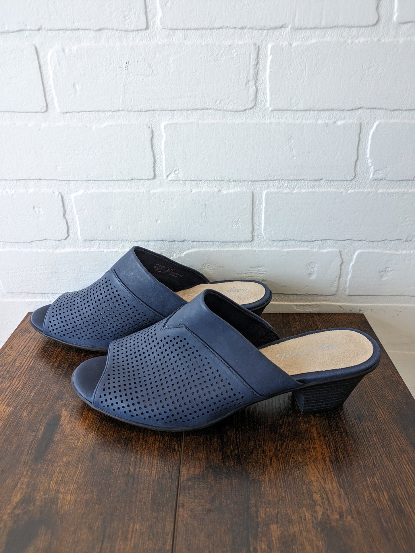 Shoes Flats Mule & Slide By Easy Street  Size: 8.5