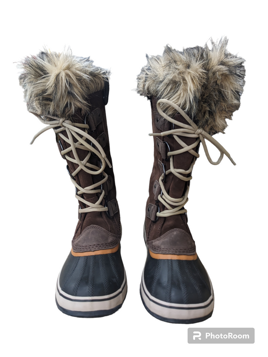 Boots Rain By Sorel  Size: 9