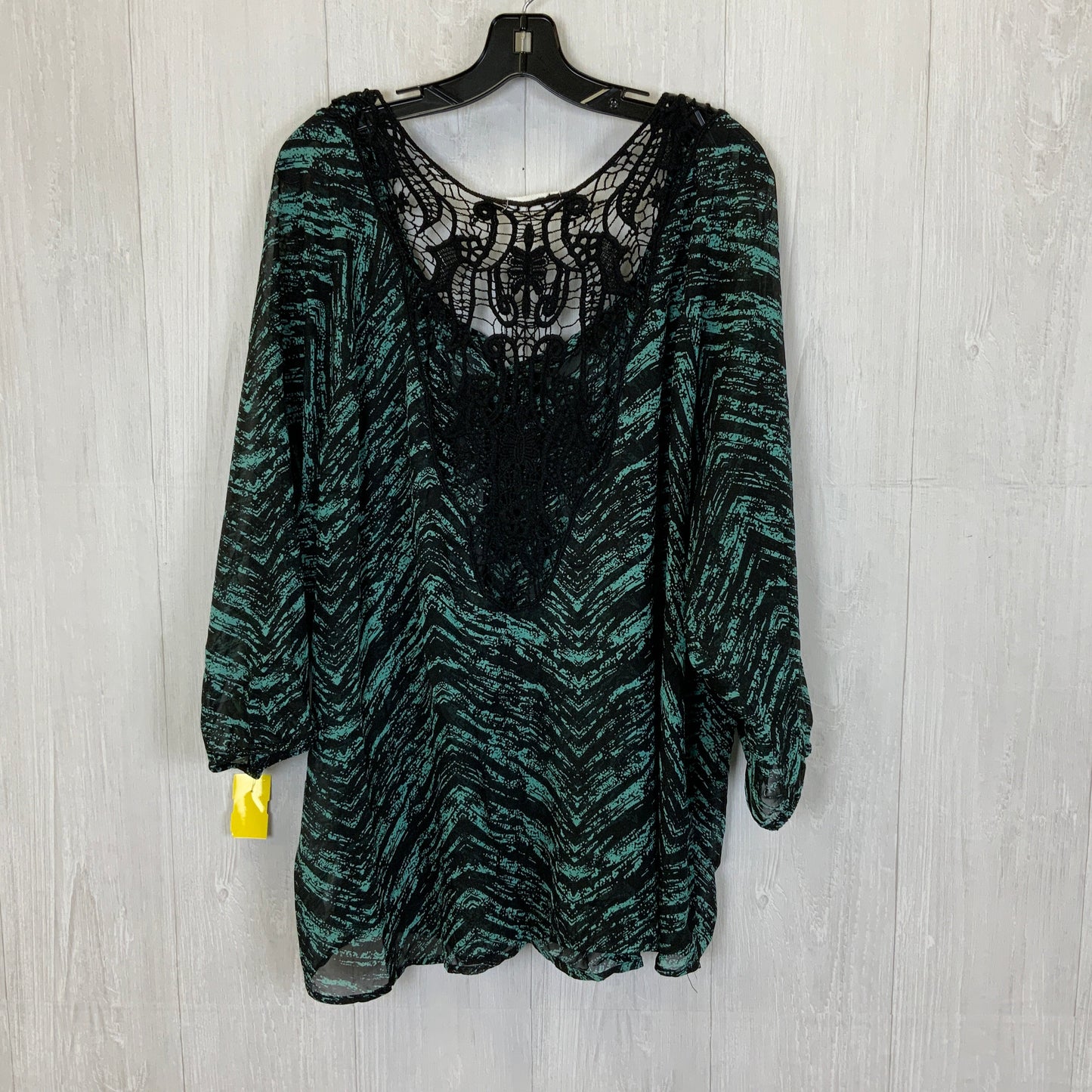 Blouse 3/4 Sleeve By Maurices  Size: 4x
