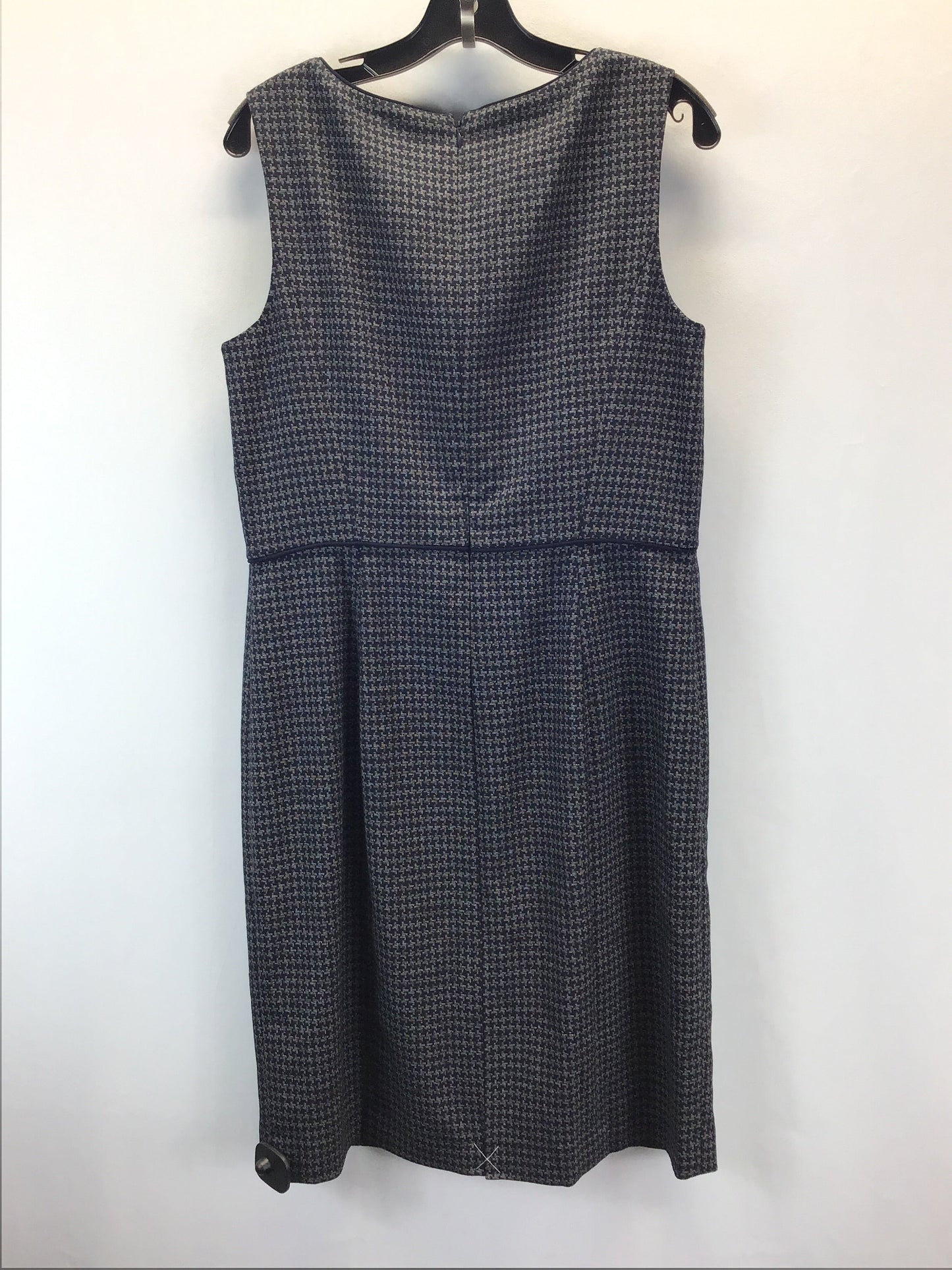 Dress Casual Midi By Talbots  Size: 12