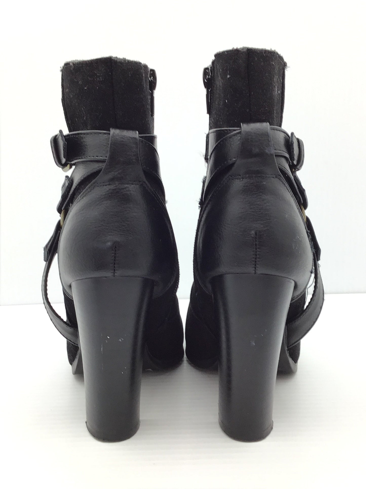 Boots Ankle Heels By Shoedazzle  Size: 7