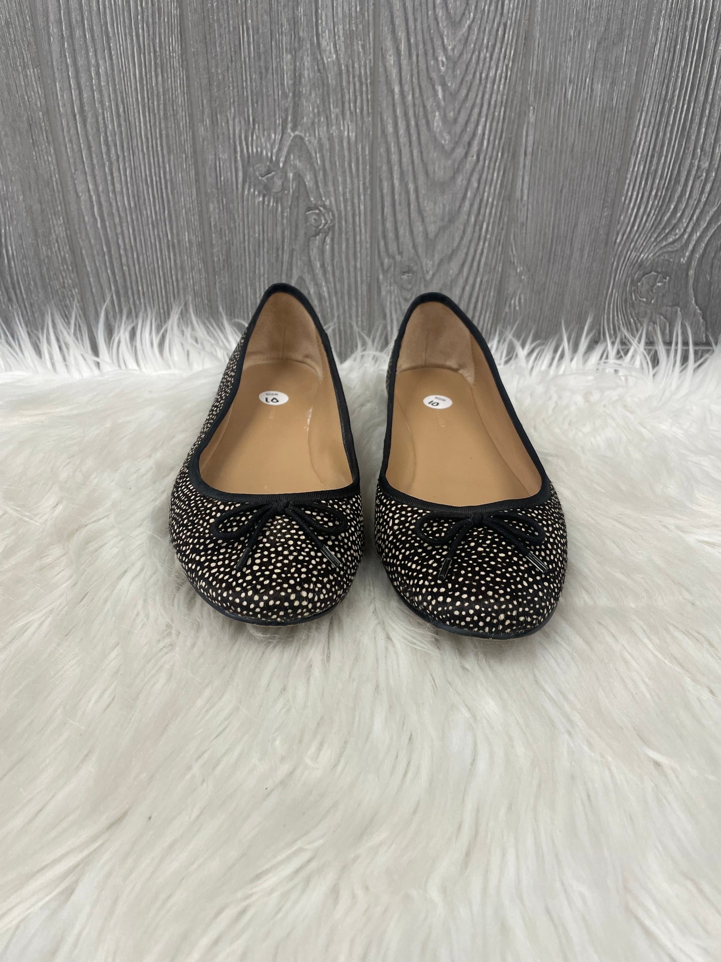 Shoes Flats Ballet By Banana Republic  Size: 10