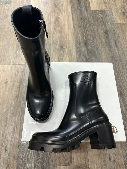 Boots Designer By Moncler  Size: 10(40)